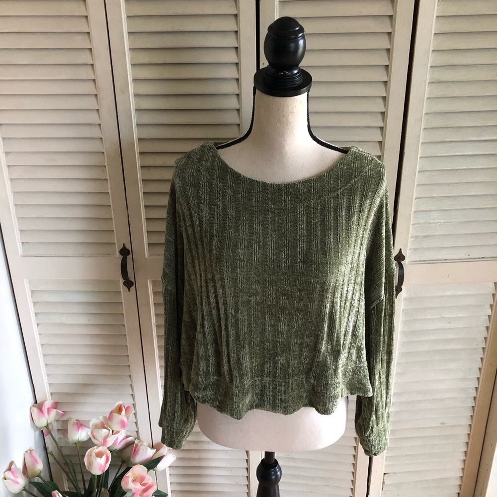 (UO) Out From Under Green Ribbed Cropped Sweater